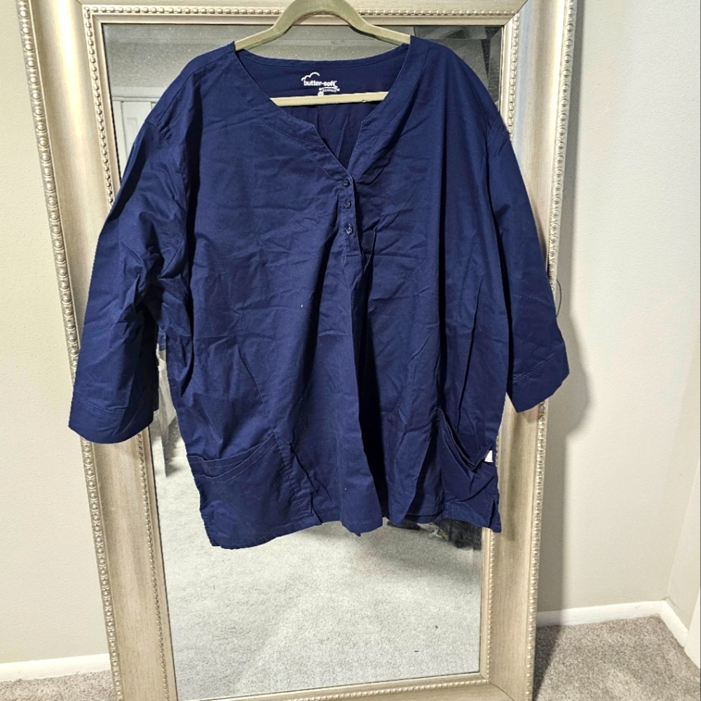 Plus size scrub top 3/4 sleeve